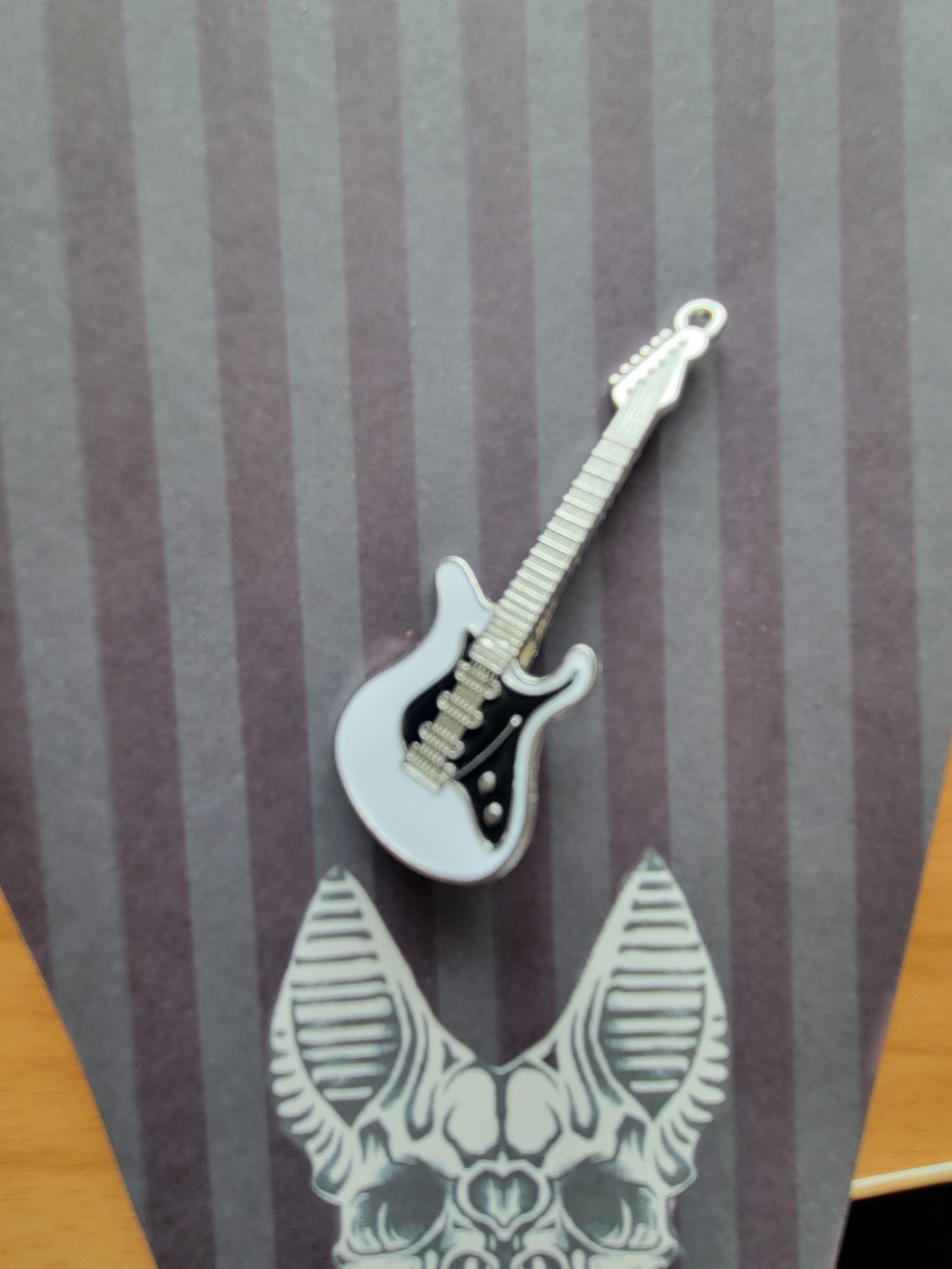 💀NEW💀White Electric Guitar Charm Hair Pin - Unbranded